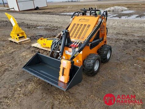 LANDHERO Mini Skid Steers For Sale 